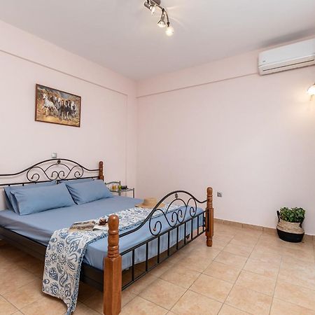 Nick & Debbie'S Two-Storey Apartment Mélanes エクステリア 写真