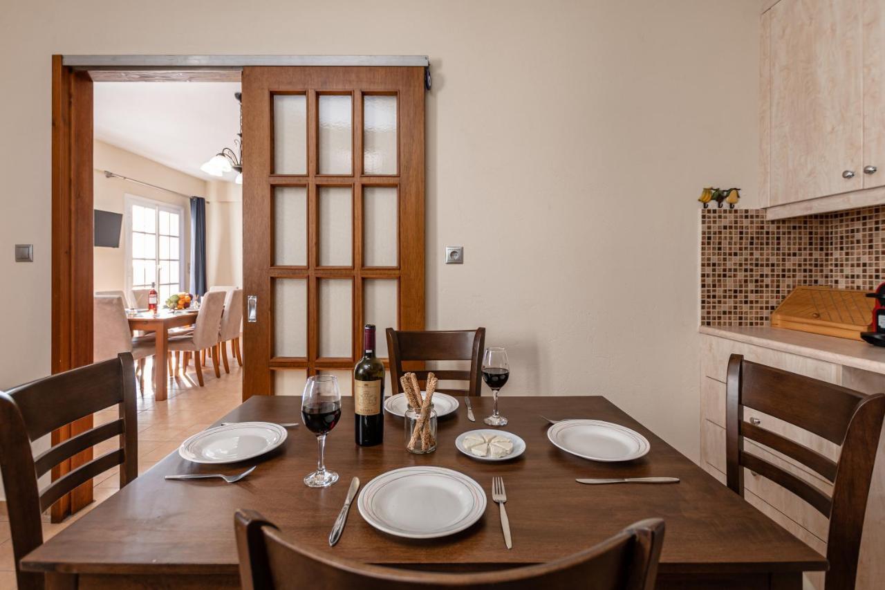 Nick & Debbie'S Two-Storey Apartment Mélanes エクステリア 写真