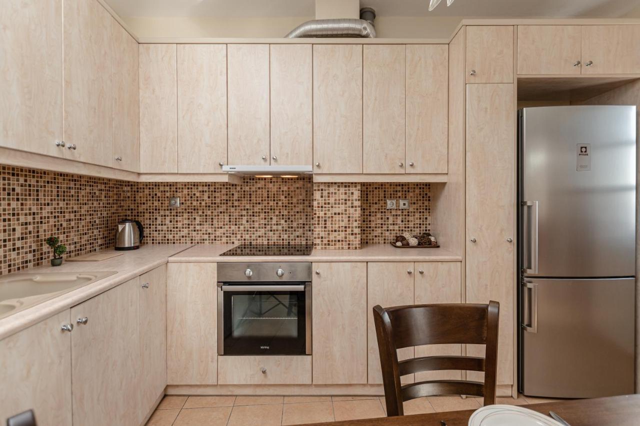 Nick & Debbie'S Two-Storey Apartment Mélanes エクステリア 写真